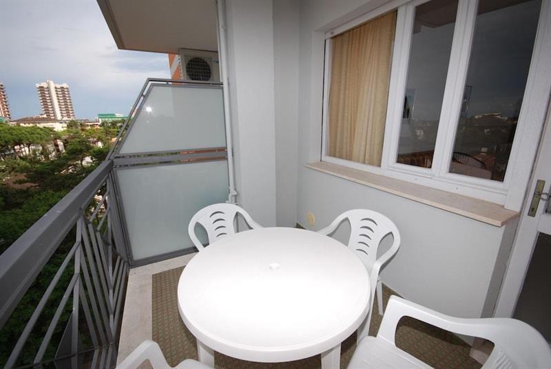 Hotel Alisei Lignano Sabbiadoro Bagian luar foto